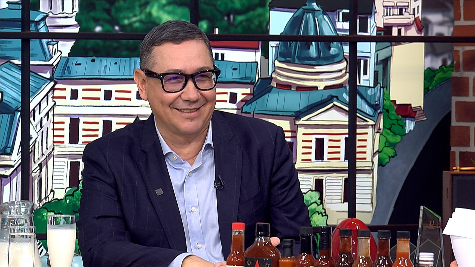 VIDEO. Victor Ponta: „Îmi place vinul roșu, uneori mai mult decât trebuie. La petreceri ascult manele. E un viciu?”