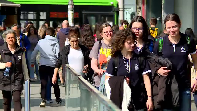 Eurobarometru: 70% dintre români consideră că apartenența la UE a adus beneficii, dar au o doză de scepticism