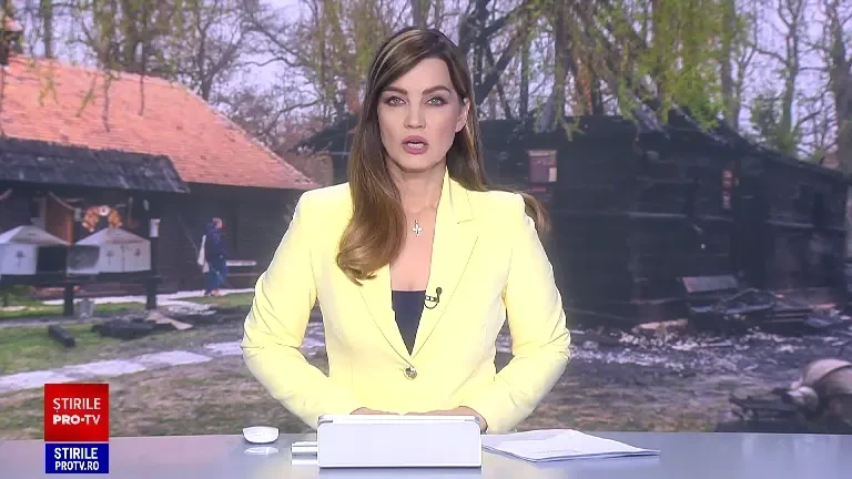 Biserica de lemn din Topla, veche de aproape 300 de ani, a ars complet