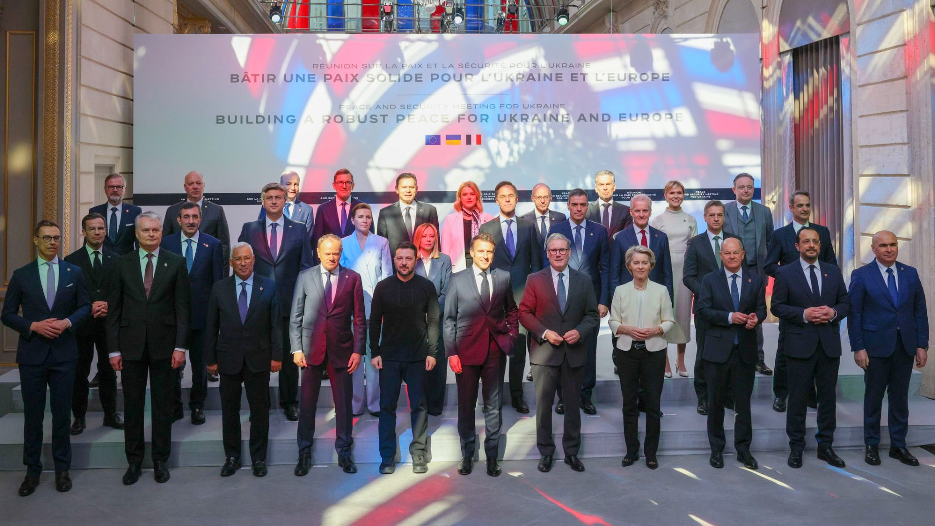 Opt state membre UE cer măsuri suplimentare pentru a consolida pregătirea împotriva ameninţărilor