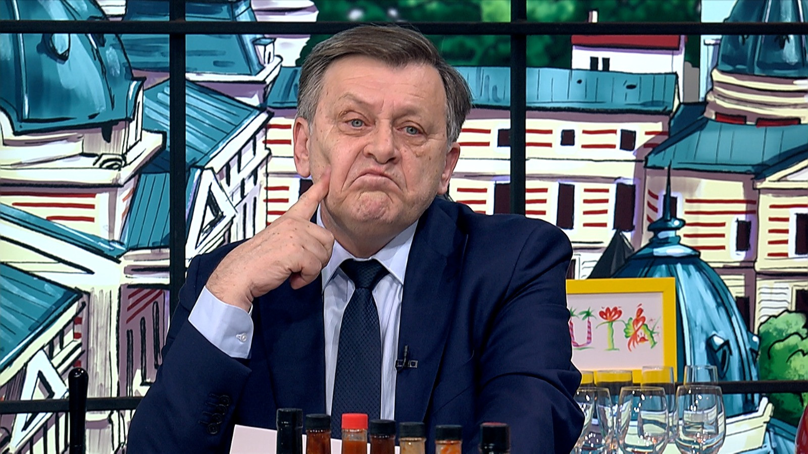 Crin Antonescu a fost repetent la facultate. Cum a răspuns la întrebarea: În politică la ce simțiți că ați fost repetent?