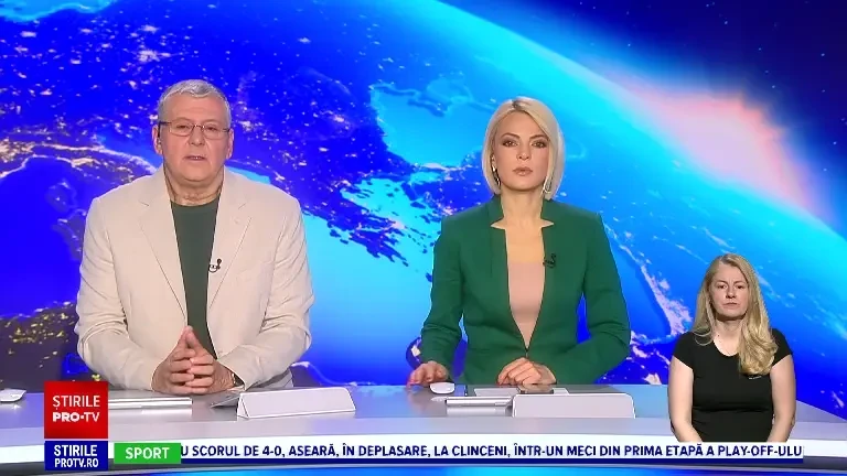 Un șofer de 19 ani din Iași, grav rănit după ce a intrat cu mașina într-un TIR parcat. Tânărul s-ar fi urcat supărat la volan