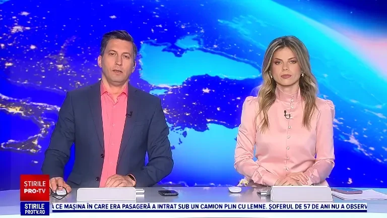 Un șofer care a fost prins sub troiene a avut un noroc teribil. A fost zărit la timp de un echipaj de salvare