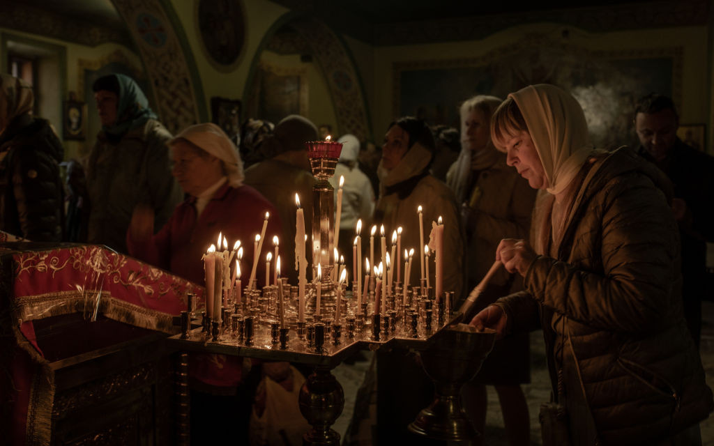 biserica ortodoxa lumanari