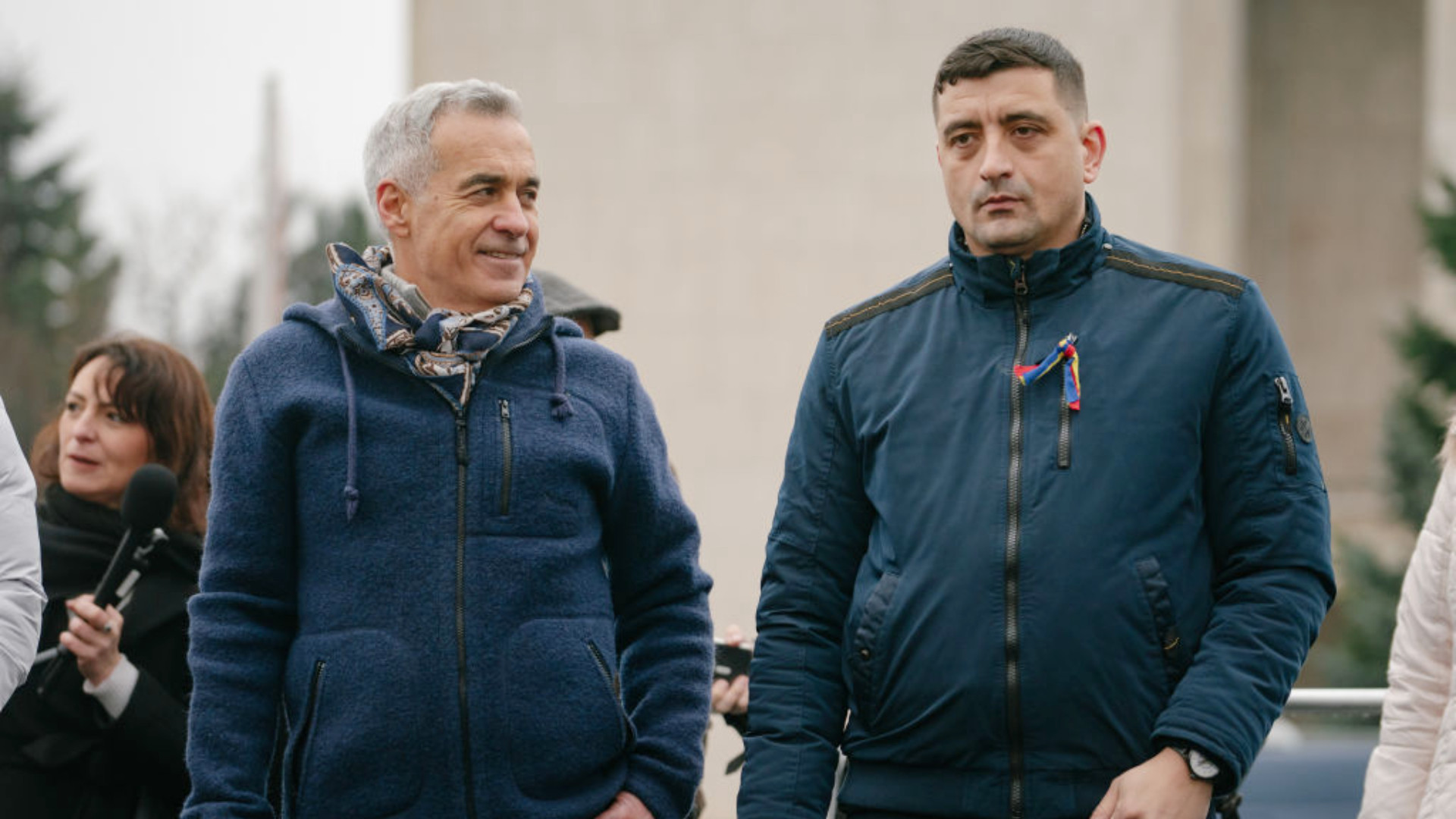 Reuters: O victorie a lui Simion ar putea izola România şi ar alunga investitorii străini