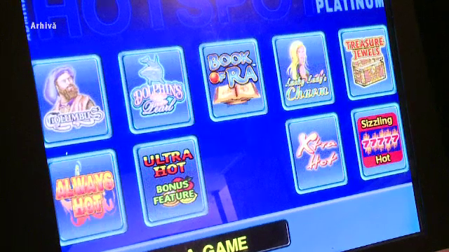 Schema prin care un tânăr din Bacău a păcălit mai multe persoane cu 80.000 de lei. Ar fi jucat apoi banii la păcănele