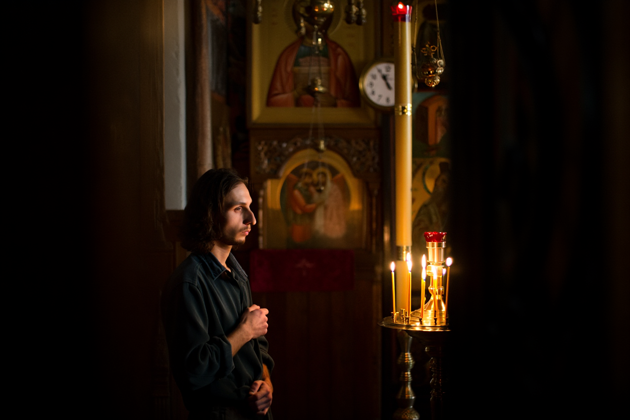 biserica ortodoxa - rugaciune in biserica