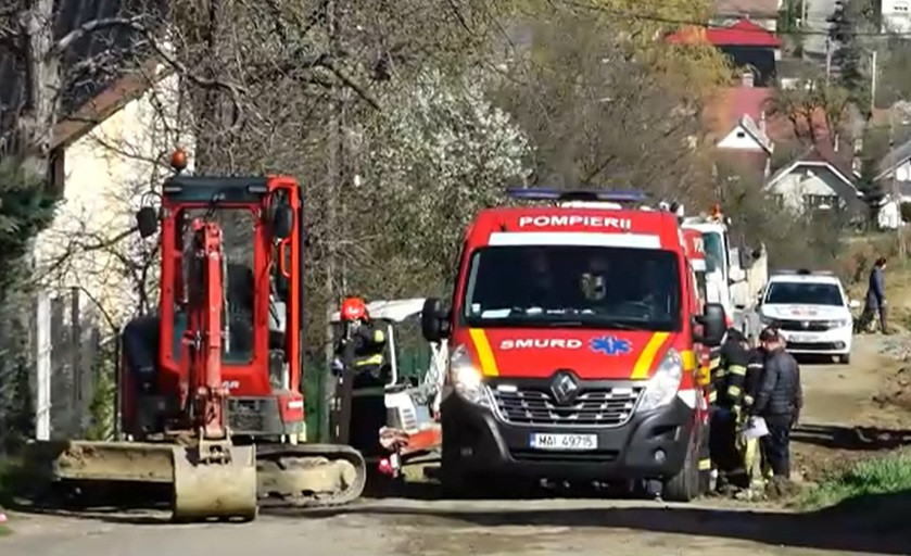 Mal de pământ prăbușit peste un muncitor. Intervenție dramatică în Maramureș: „Era negru, era rău”