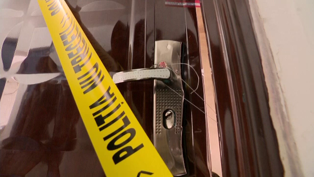 O fată de 16 ani a fost găsită spânzurată în casă, în Timișoara. Ce spune Poliția