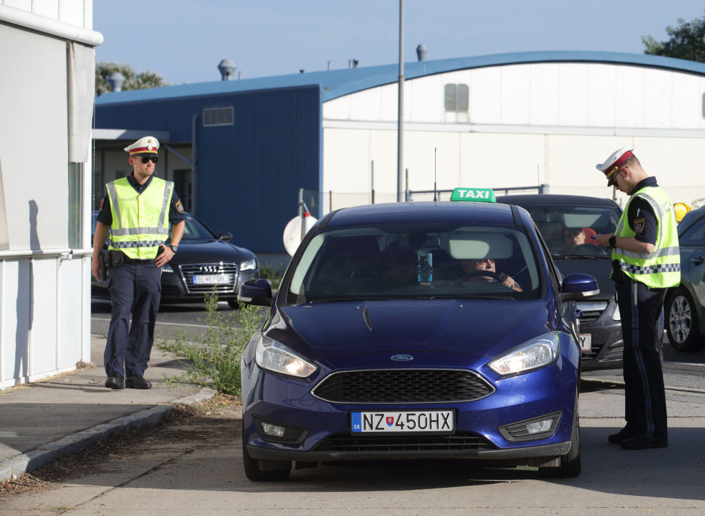 Statul din UE care a trimis armata la granițe. Măsuri speciale după criza sanitară apărută în țările vecine
