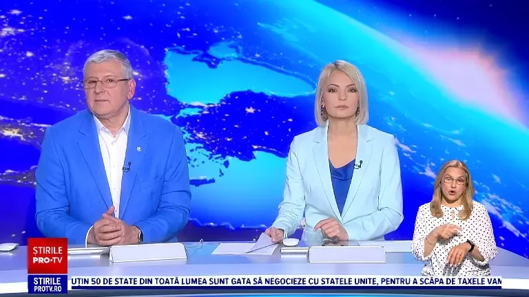 Zeci de copii din Cluj-Napoca au devenit mecanici de locomotivă. O machetă imensă a prins viață sub controlul micilor curioși