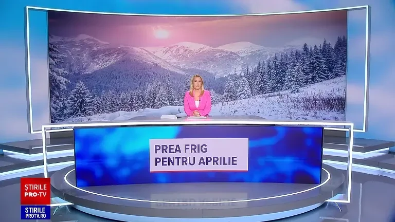 Iarnă târzie în toată țara. Viscolul a doborât zeci de arbori, care au blocat drumuri naționale şi au rupt linii de curent
