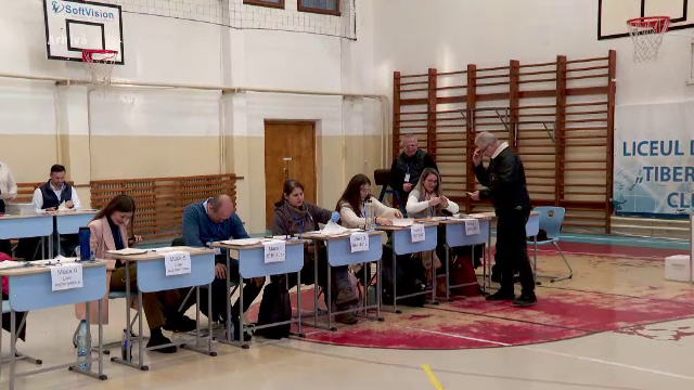 Alegerile prezidențiale, în cifre: câte secții de votare vor fi deschise, câți membri vor avea și câți bani vor primi ei