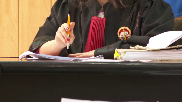 CCR decide vineri soarta reformei magistraților asumată de Guvern. Este a treia amânare după refuzul unor judecători