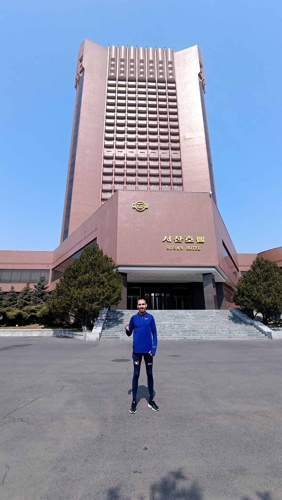 Românul care a participat la Maratonul Internațional de la Phenian. „Ne așteptam la o țară înapoiată, dar nu e așa”