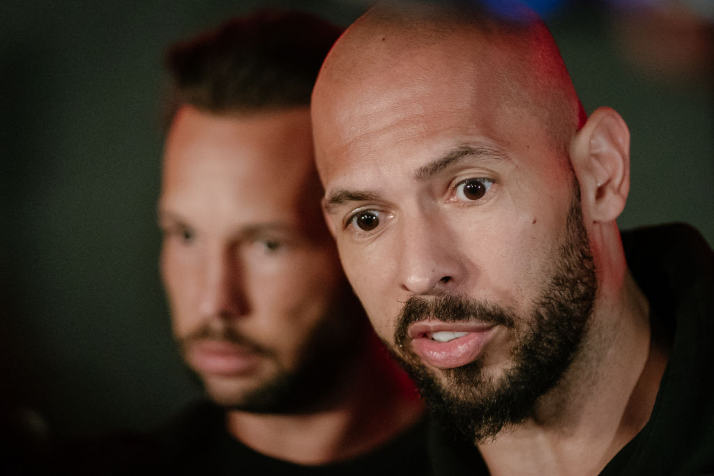 Peste 1 milion de lire confiscate de la Andrew și Tristan Tate vor fi folosite pentru combaterea violenței împotriva femeilor