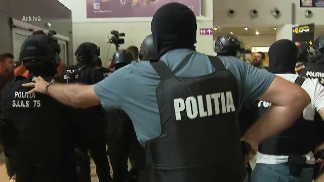 DIICOT a reținut un bărbat de 33 de ani pentru acte de terorism. Dispozitive explozive descoperite la domiciliu