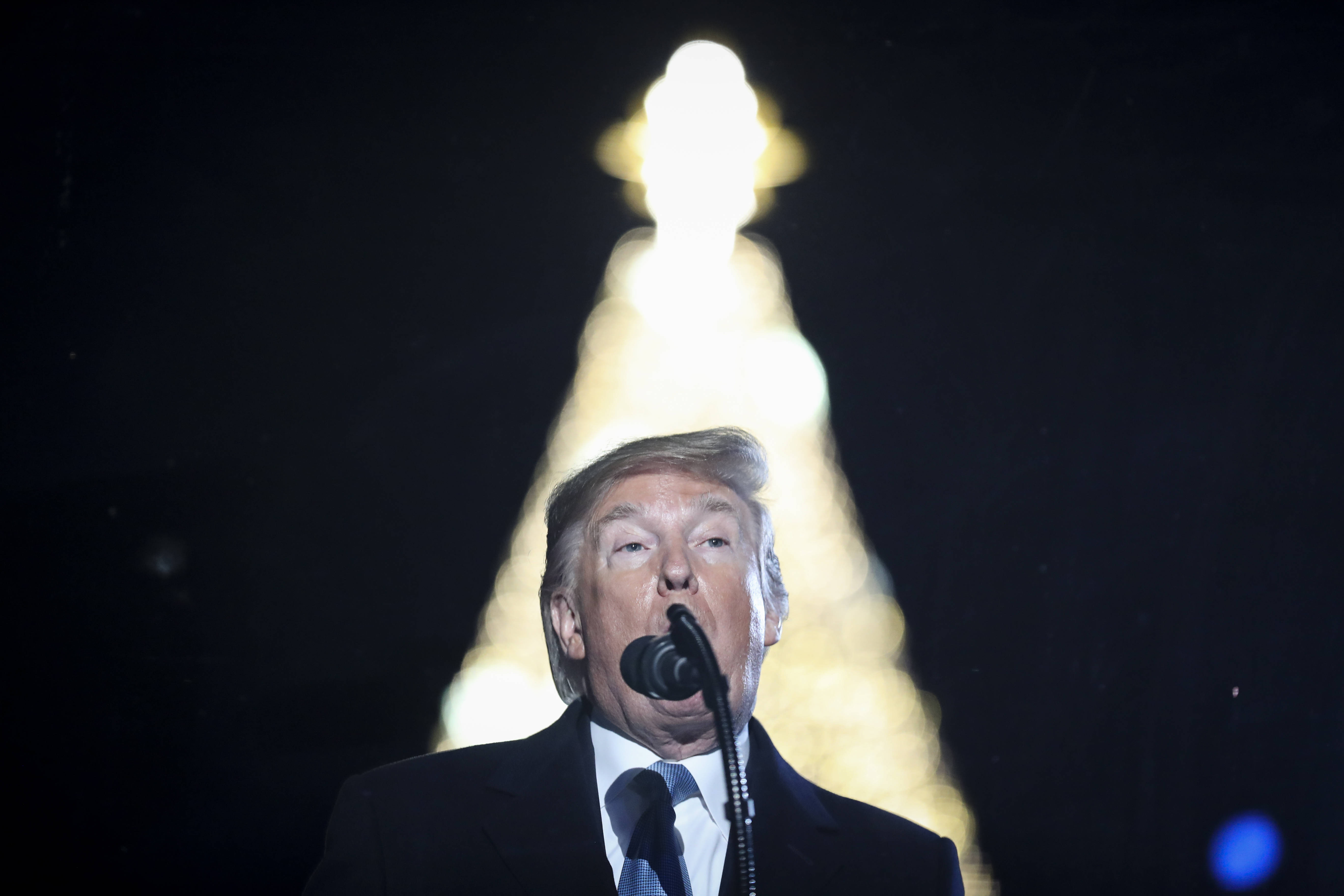 Grinch de la Casa Albă. Cum le-a anulat Trump americanilor Crăciunul: ”Nimeni nu poate scăpa”