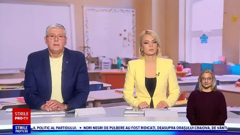 Situație de criză în două școli din Ploiești: elevii învață în 3 schimburi, dar nu mai încap în bănci. Părinții protestează