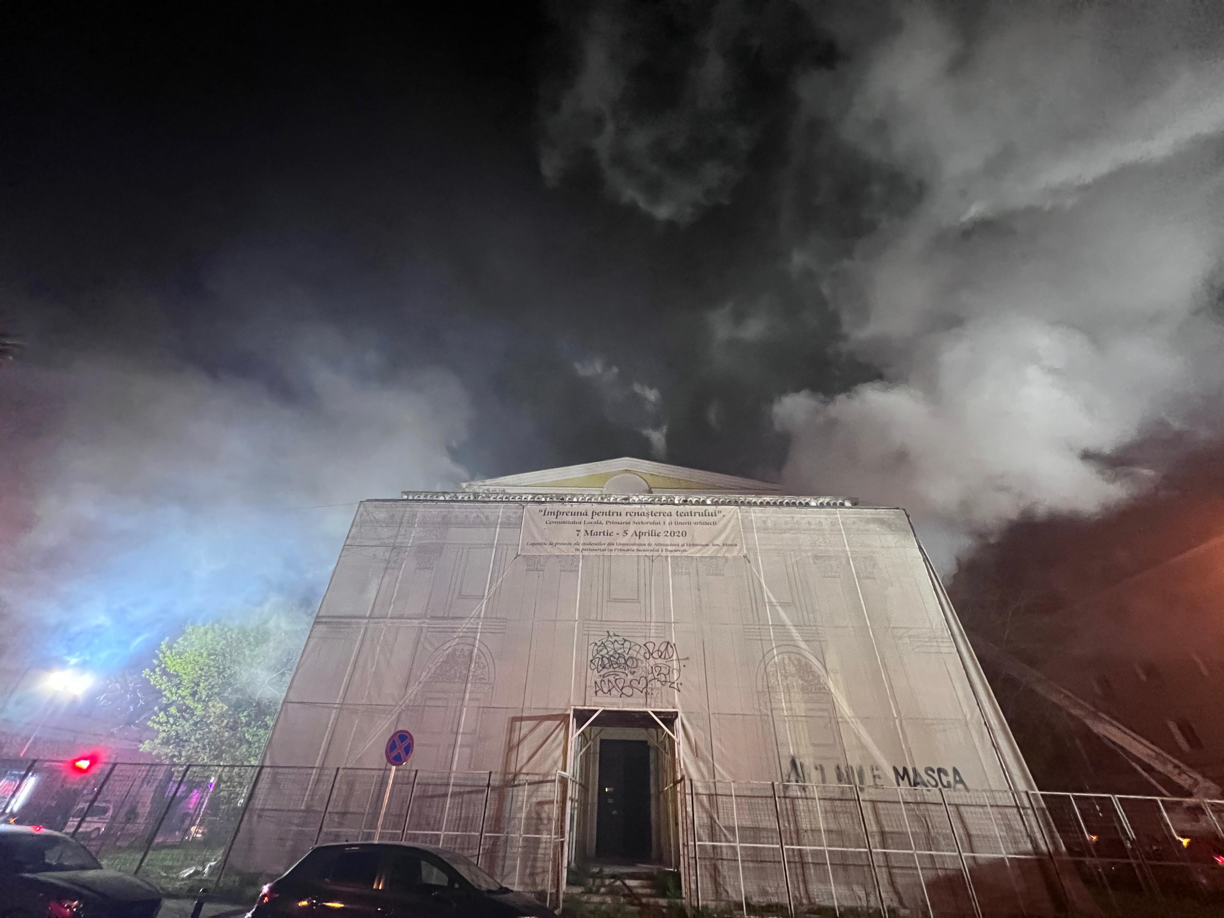 incendiu, teatrul Masca