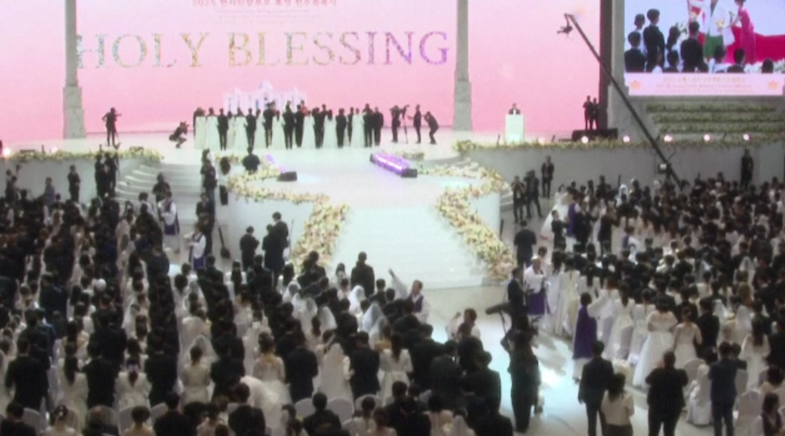Biserica lui Mesia din Coreea de Sud a organizat o nuntă în masă pentru 5.000 de cupluri