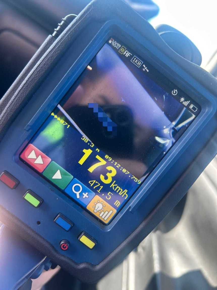 Amenda pe care a primit-o un şofer din Bucureşti după ce a fost prins conducând cu peste 170 km/h, pe un drum din Dolj