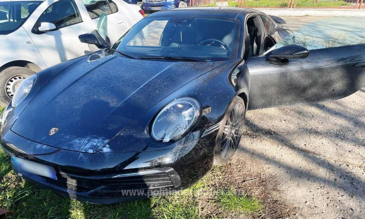 Surpriza de 220.000 de euro din Iași. Polițiștii au intrat imediat în alertă când au văzut acest bolid | FOTO