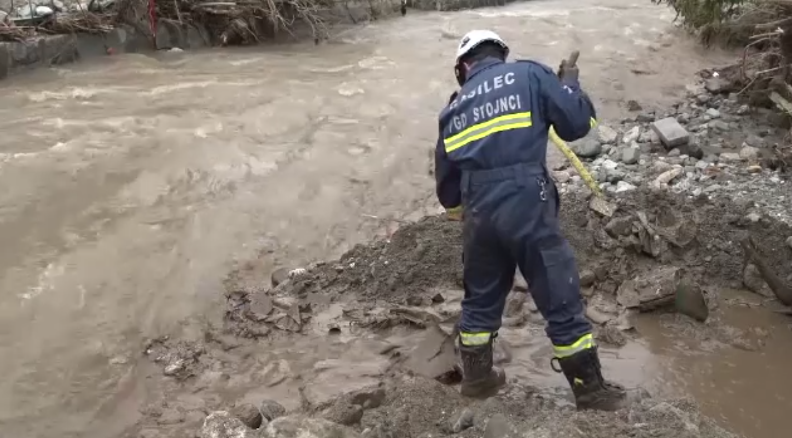 Tot mai mulți români învață să acorde primul ajutor în caz de urgență. Un astfel de curs intensiv durează doar două zile