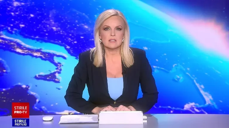 O ursoaică cu 3 pui și-a făcut apariția într-un cartier din Sighișoara