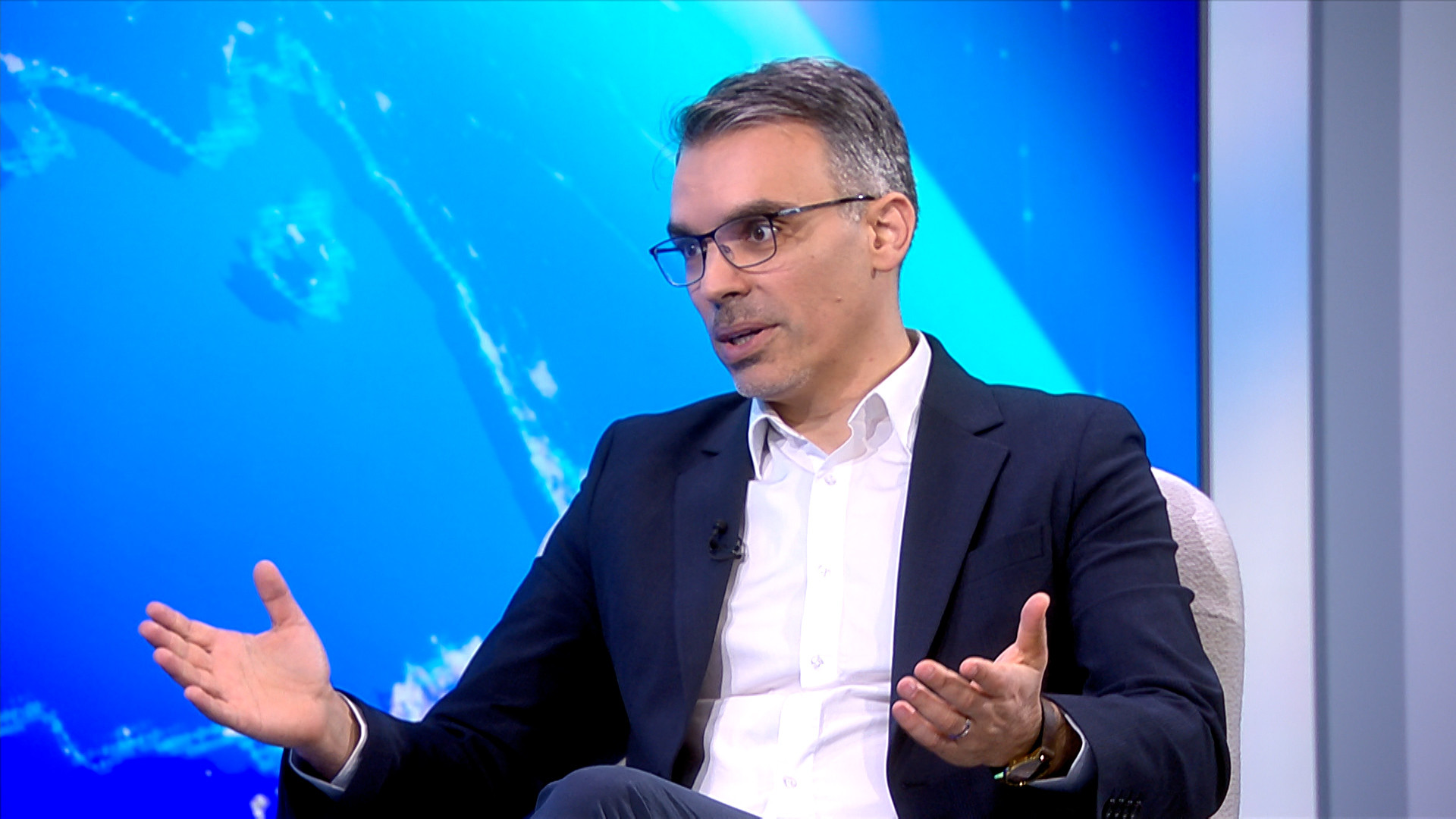 Sociolog: “Multe sondaje sunt umflate în favoarea unor candidați. Cifra de 45% nehotărâți este un fake news total”