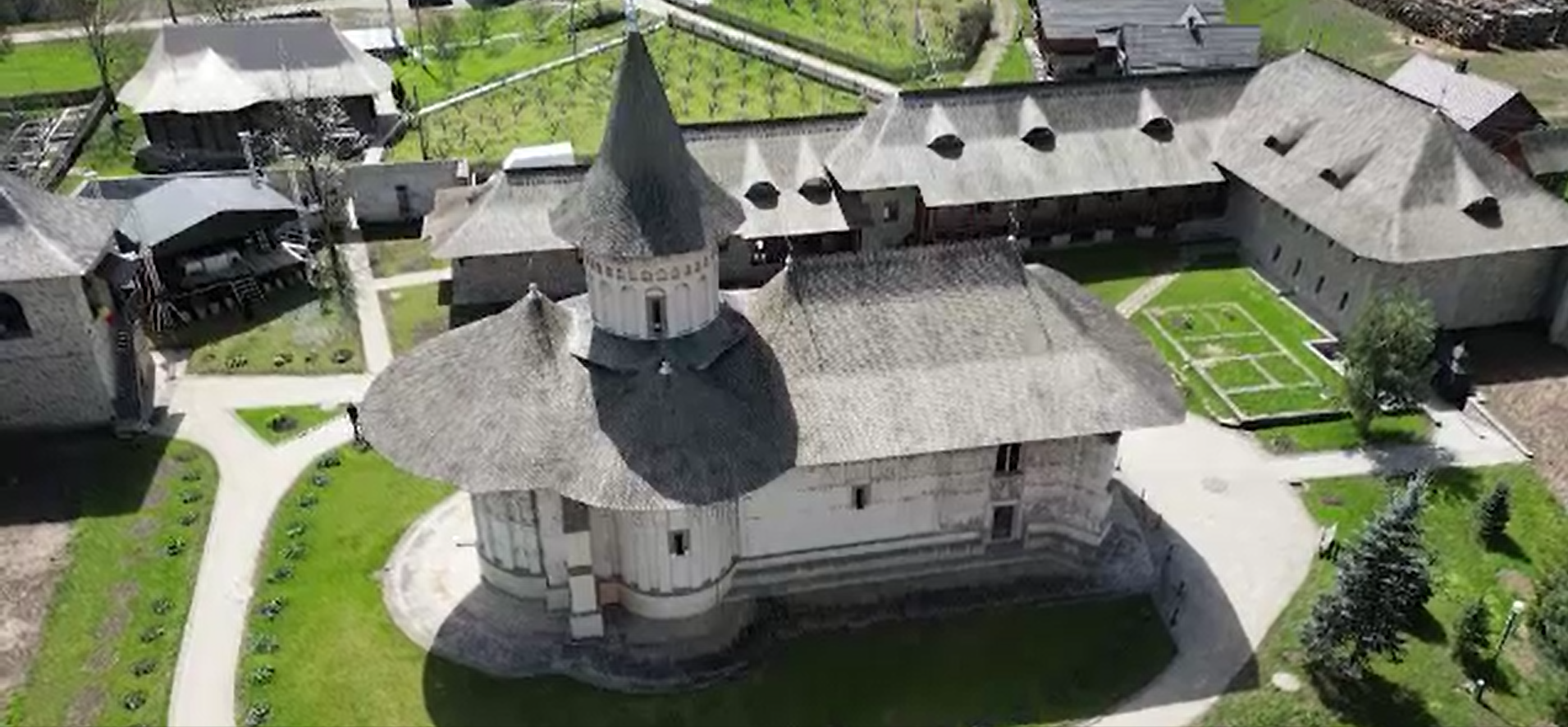 Ospăț la înălțime, în inima Bucovinei. Ce delicii îi așteaptă pe turiști de Paște: „N-am mâncat niciodată așa ceva”