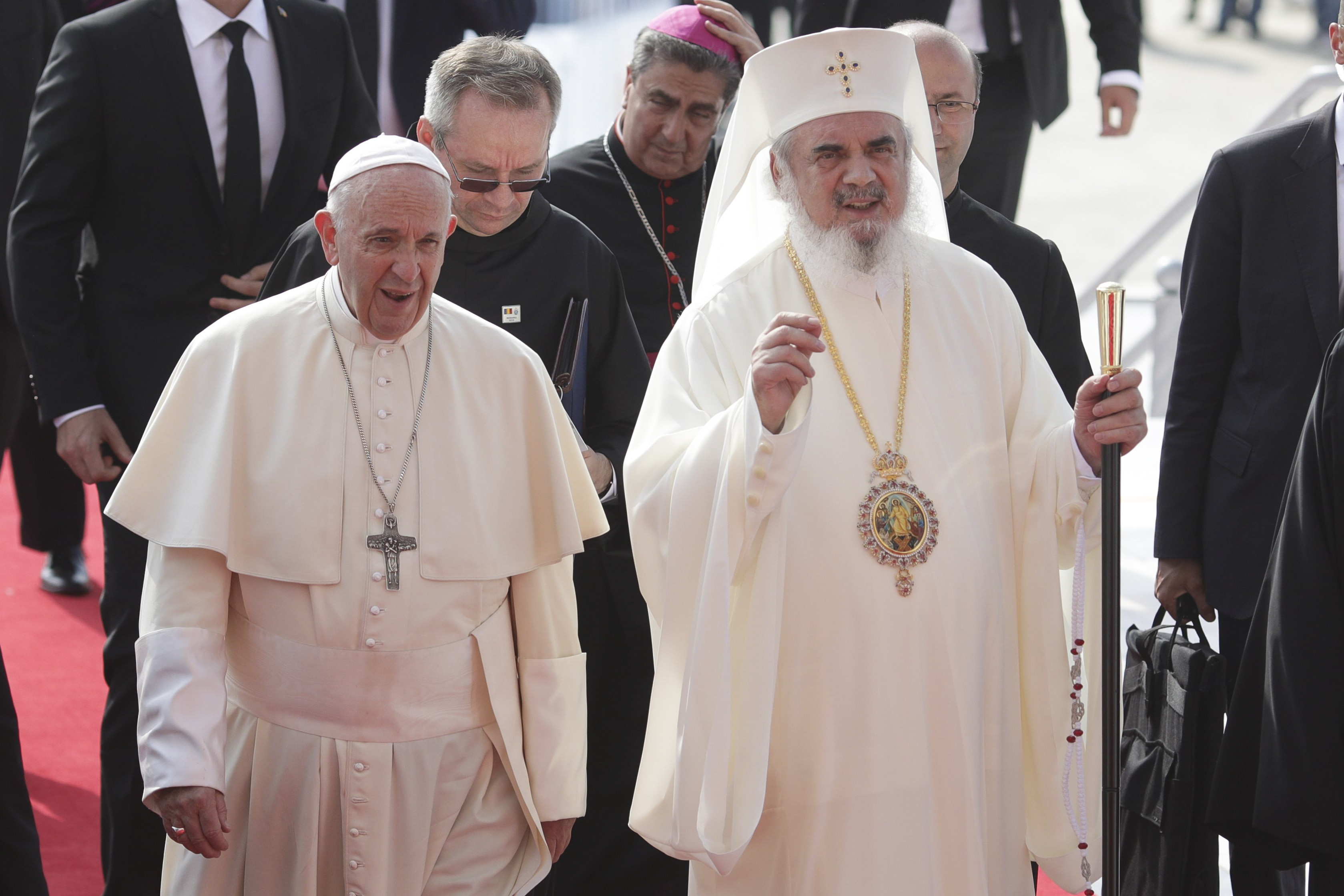 Reacția Patriarhului Daniel la moartea Papei Francisc: „Lasă o amprentă profundă asupra istoriei”