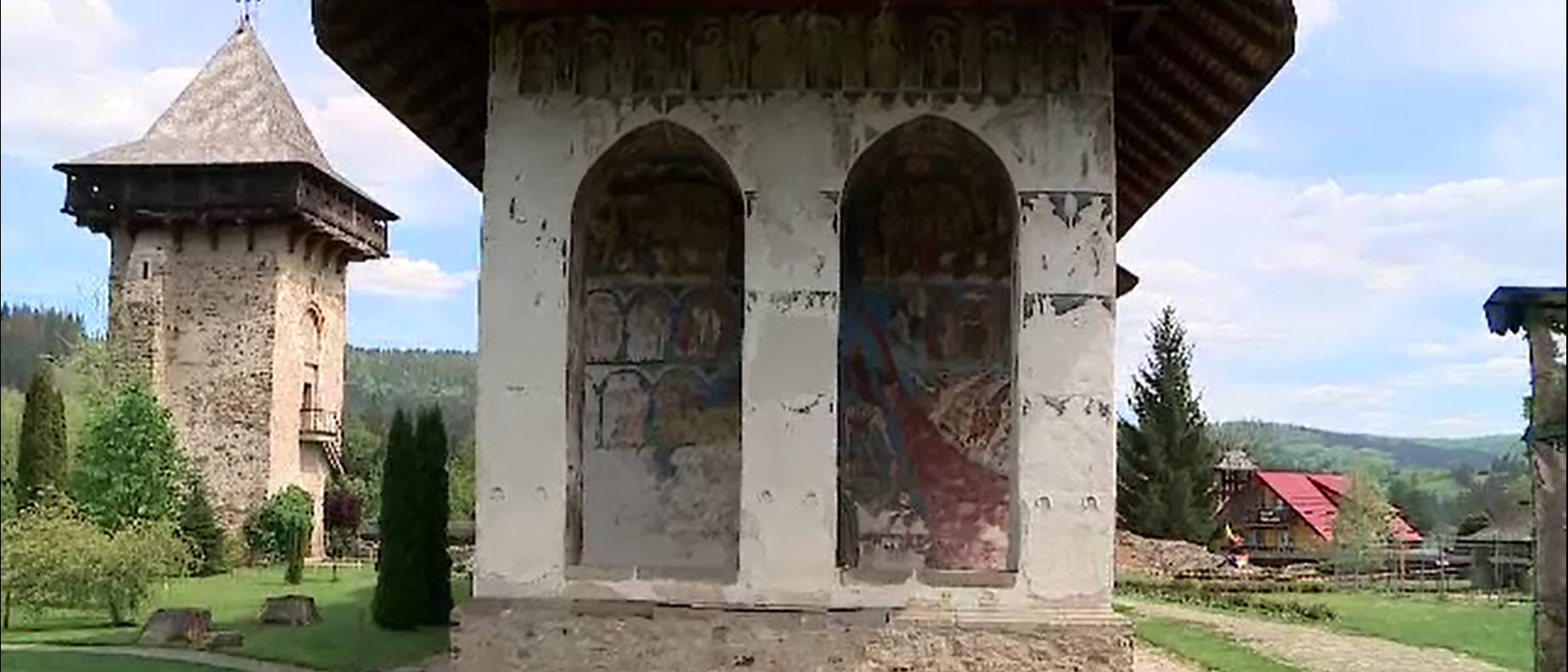 Aventură în inima Bucovinei: drumeții, mănăstiri și festin de Paște la poalele Munților Călimani