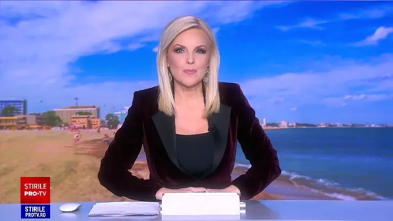 Bucureștenii care nu au stat cu orele pentru o masă liberă la restaurant au făcut picnic pe plajă: ”Tradițional”