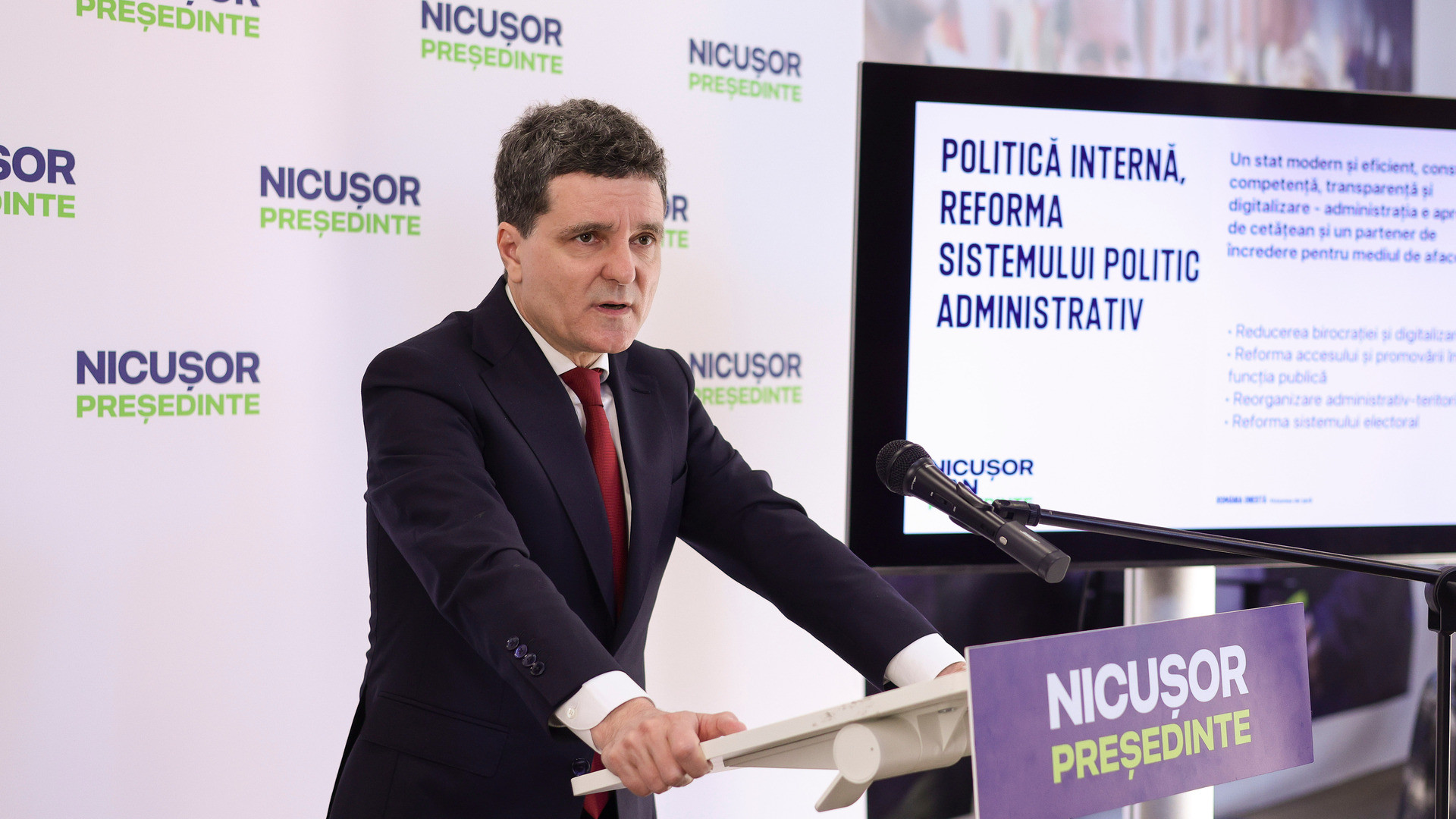 Nicuşor Dan, despre afirmaţiile lui Simion privind Visa Waiver: Pentru cineva care se consideră suveranist este slugărnicie