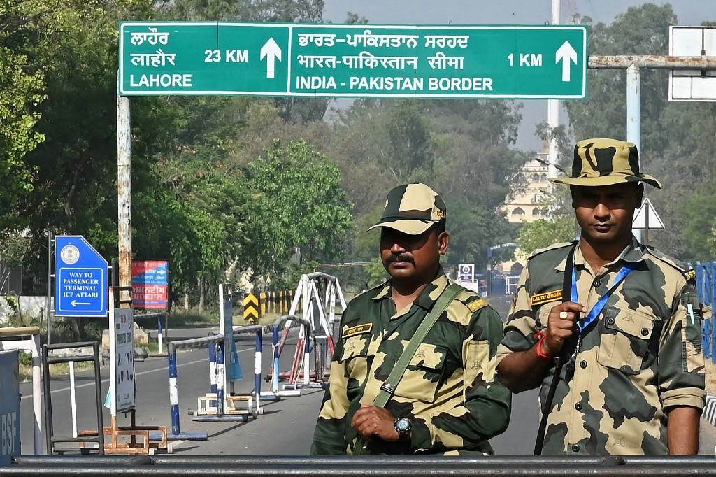 Un ministru al Pakistanului califică suspendarea de către India a tratatului fluvial drept un ”război al apei”