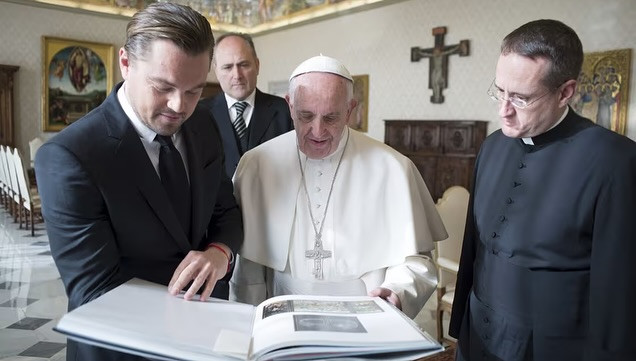 Leonardo DiCaprio i-a adus un omagiu Papei Francisc: „Un lider vizionar”