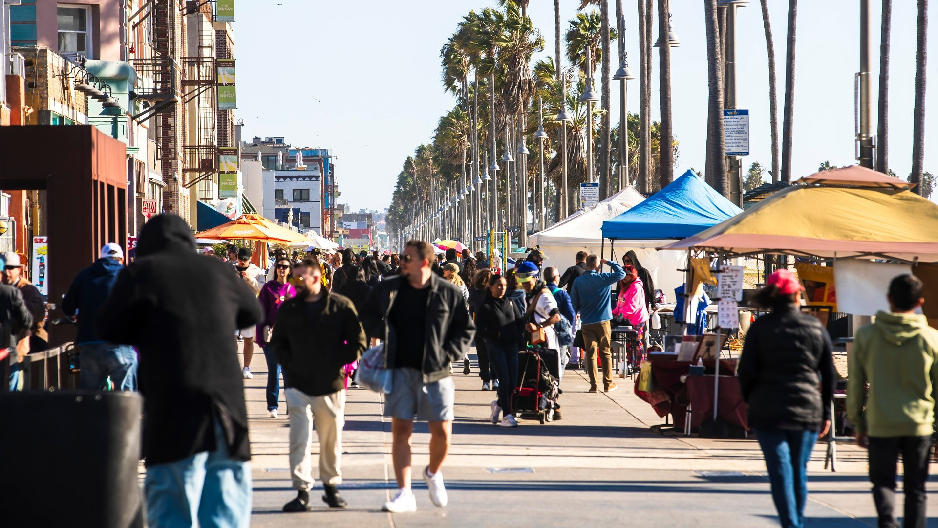 Americanii vor plăti mai mult pentru produsele Adidas. Compania, afectată de tarifele vamale ale lui Trump
