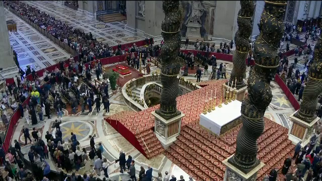 Peste 500.000 de persoane sunt așteptate sâmbătă la înmormântarea Papei Francisc, printre care și zeci de șefi de stat