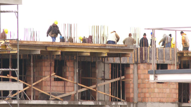 Din momentul aderării la UE salariul mediu net al românilor a crescut exploziv, dar nu toți au beneficiat la fel - Studiu