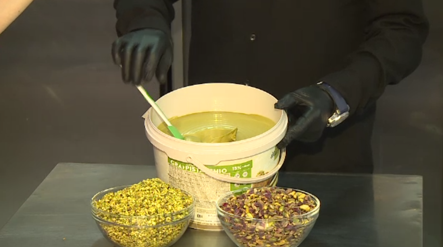 Prețul fisticului a explodat. Cererea uriașă pentru ciocolata Dubai a provocat acest fenomen