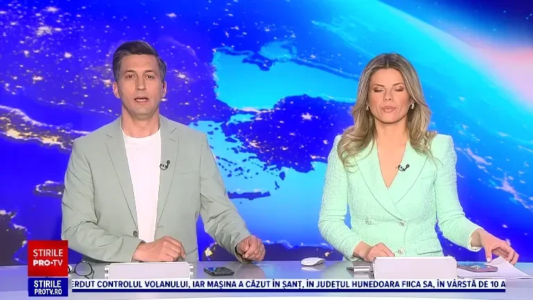 Sezonul bujorilor în județul Mureș. Rezervația naturală dedicată acestor flori atrage sute de turiști