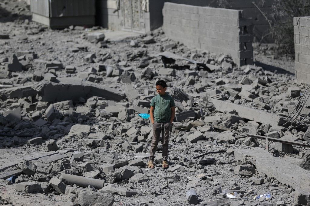 Zeci de oameni au murit în Yemen, după ce SUA au atacat un centru pentru migranți, susține gruparea Houthis