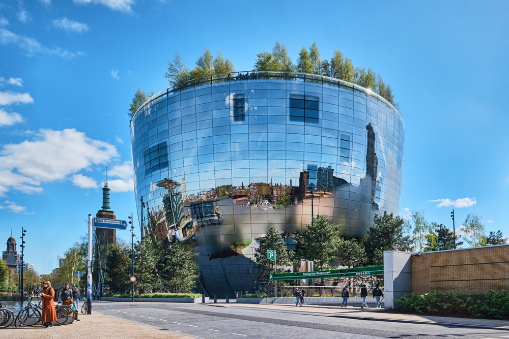 Un copil lăsat nesupravegheat a deteriorat un tablou în valoare de 50 de milioane de euro la un muzeu din Rotterdam