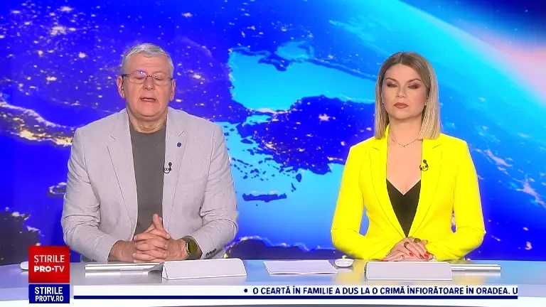 Pe o ploaie și un frig pătrunzător, mii de localnici și turiști au admirat parada impresionantă a Junilor Brașoveni