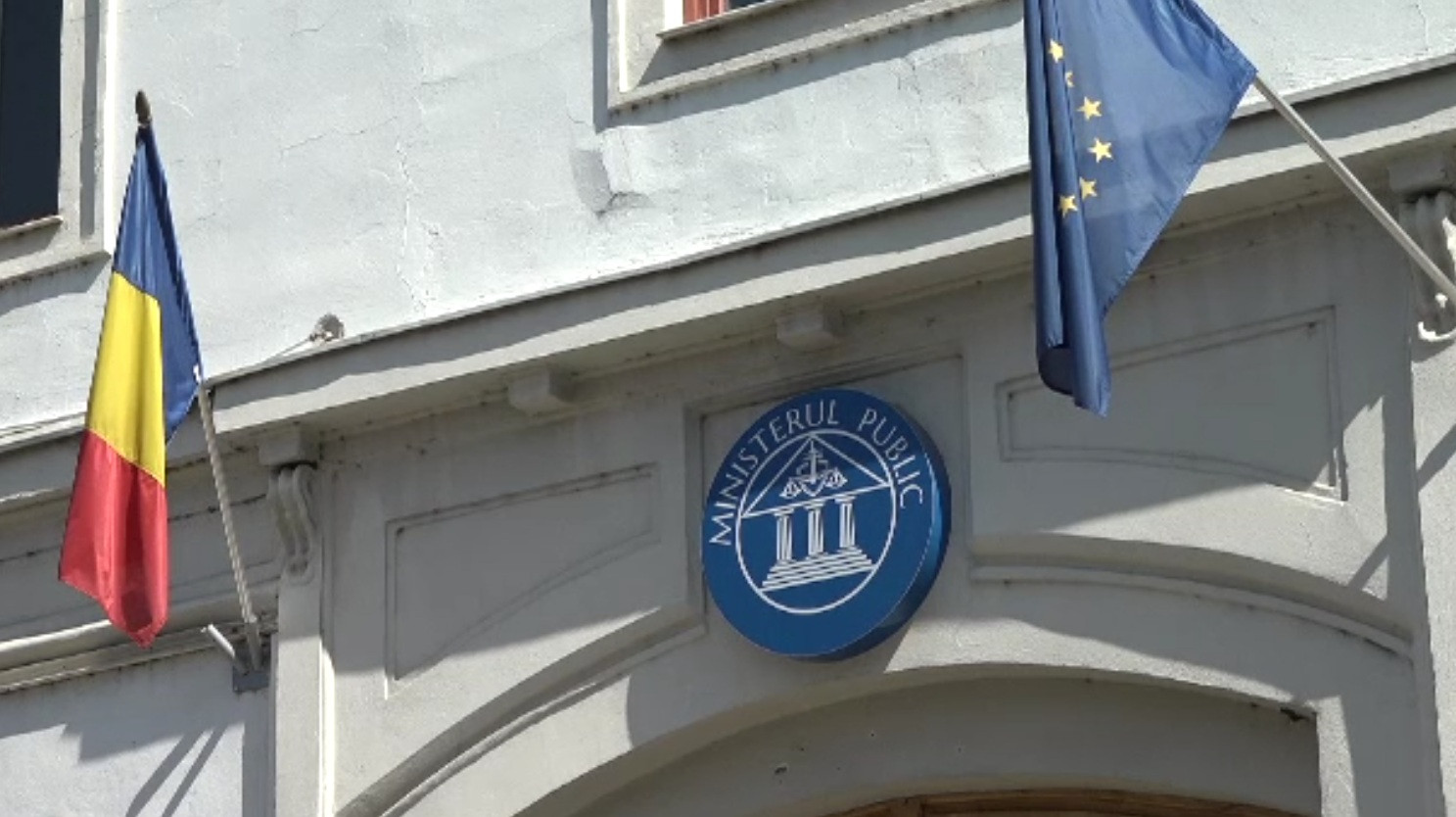 Statul român, obligat să plătească 70.000 de euro copiilor unei mame care s-a sinucis după bătăile primite de la soț