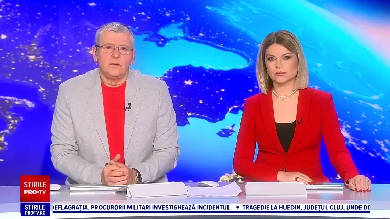 Un incendiu puternic a făcut scrum un atelier de instrumente muzicale și două depozite din Reghin, județul Mureș