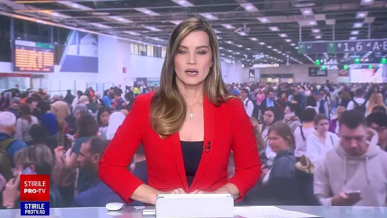 Viața fără internet. Spaniolii au cântat, au dansat și s-au jucat în stradă când a picat electricitatea în toată țara