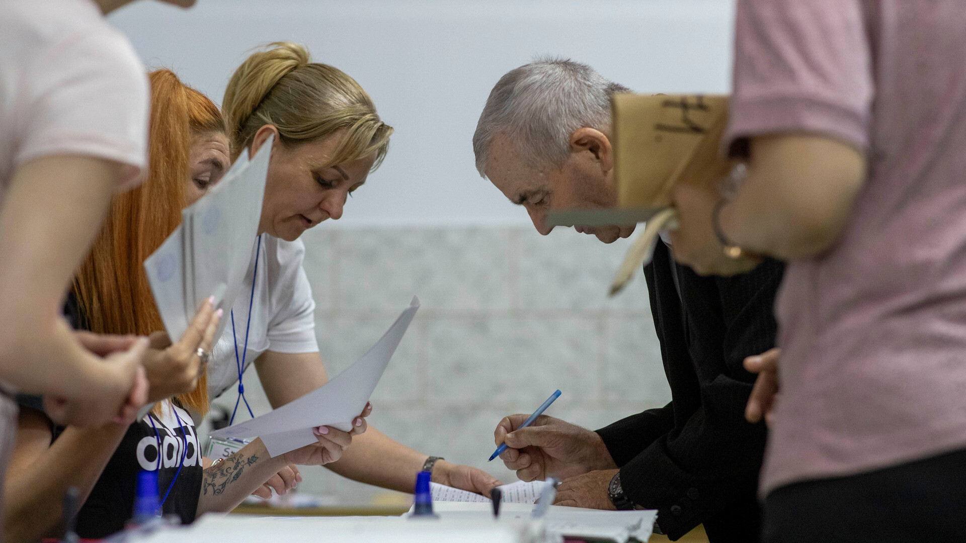 Orașele din România cu prezență mare la vot. Unde se votează în număr mare