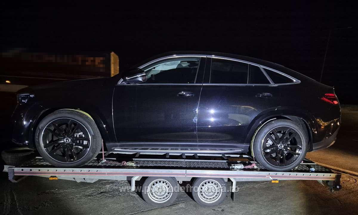 Un șofer a rămas fără mașina de 100.000 euro după un control în trafic. Ce au descoperit poliţiştii din Giurgiu. FOTO